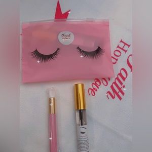 OIL OF  CASTOR FOR  GROWING UP  EYELASHES AND  CEIAS 1